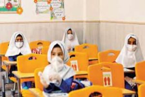 ابتلای ۱۲۰ دانش‌آموز و معلم به کرونا در نرماشیر