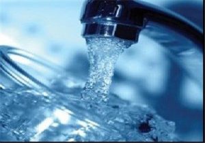 خطرات نوشیدن آب سرد برای سلامتی