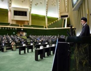 تذکر ۴ نماینده درباره لایحه رتبه بندی معلمان