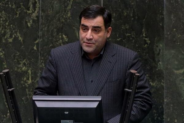 نماینده مجلس: آموزش و پرورش در اجرای قانون رتبه‌بندی معلمان اقدامی عاجل کند